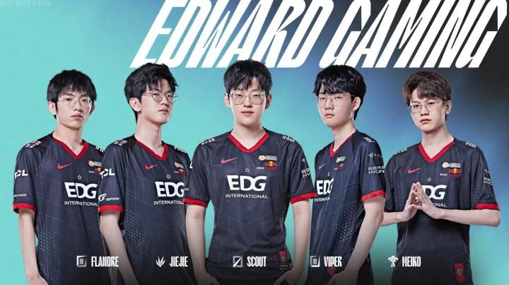 队从低谷走 队从低谷走