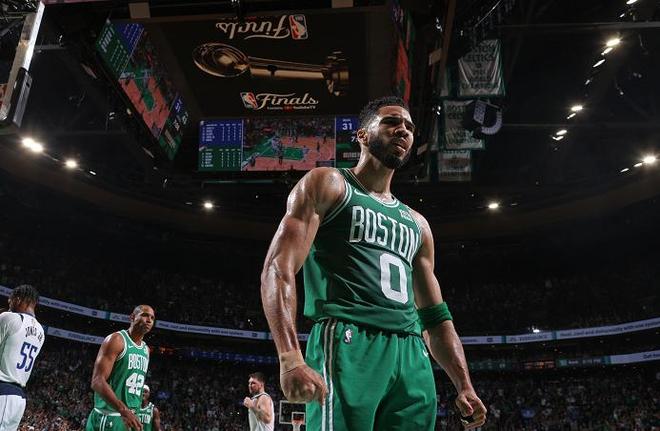 这些都是他 这些都是他