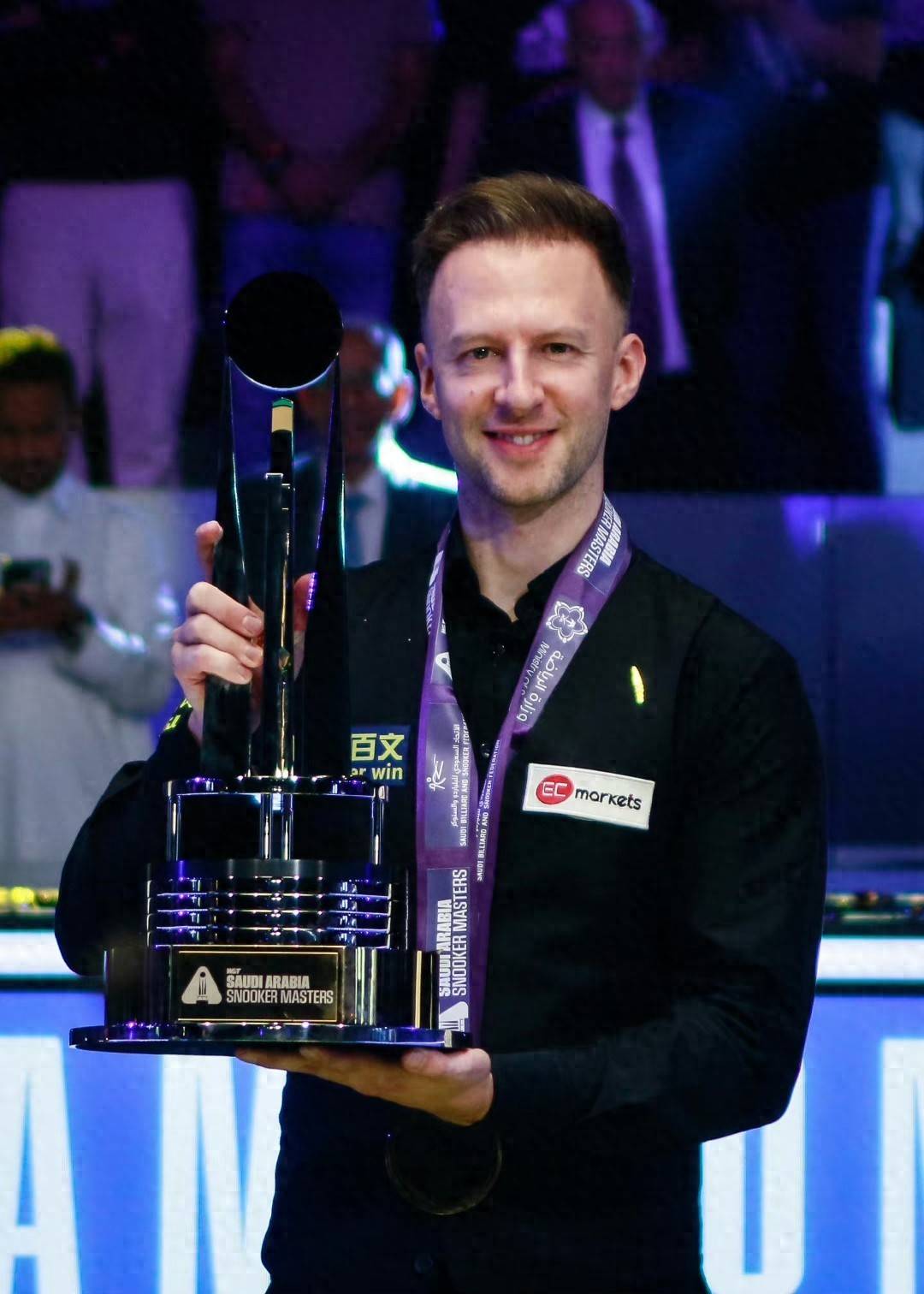 球前就承受 球前就承受